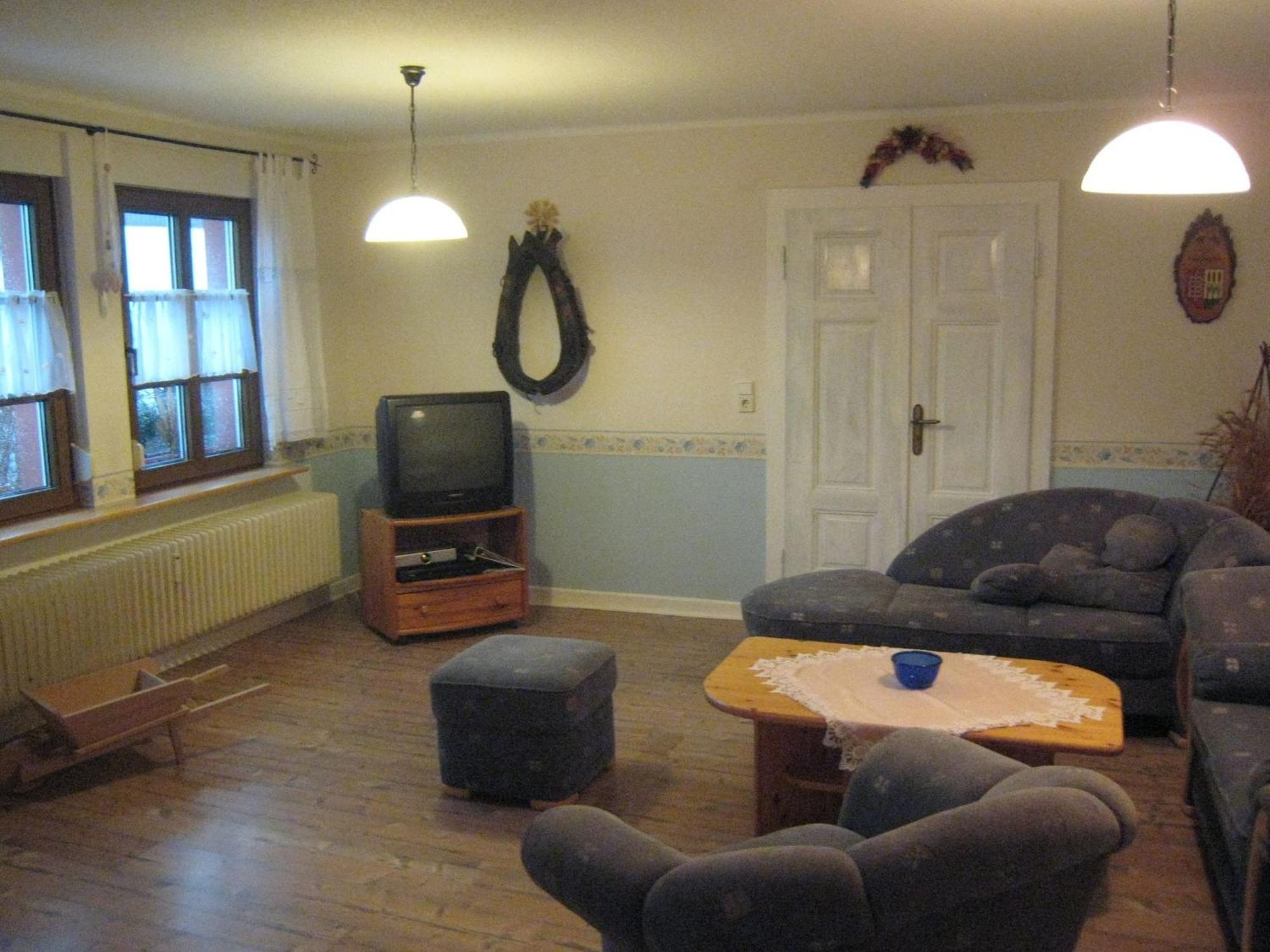 Spacious Apartment In Morbach With Garden 塔尔方 外观 照片